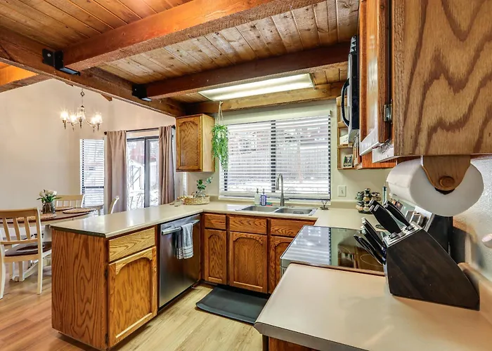 Grill & Games: Family-friendly Flagstaff Getaway! Holiday home