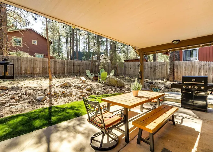 Grill & Games: Family-friendly Flagstaff Getaway! Holiday home